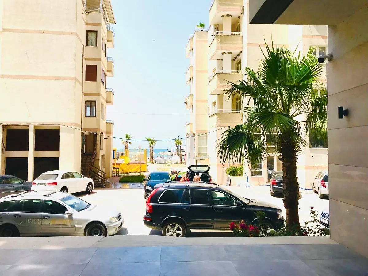 The Place Apartments 2, Qerret Golem